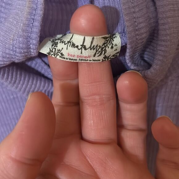 Free People Lavender Purple Turtleneck sleeveless Top size small nwt - Picture 3 of 6